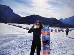 -济南卧虎山滑雪场