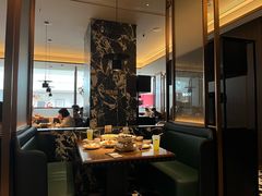 -新白鹿餐厅(滨江银泰店)