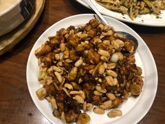 宫保鸡丁-眉州东坡·熊猫主题餐厅(枫蓝店)