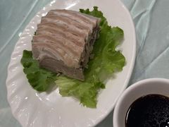 -品悦酒店(三林古镇店)