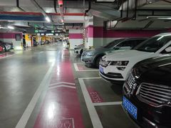 -万象城-停车场