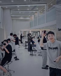 点击看大图 -十六番发型师事务所
