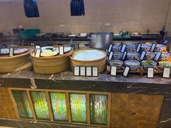 -广州万富希尔顿酒店·感趣自助餐厅·金秋蟹宴生蚝海鲜刺身