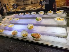 自助取餐区-悦鼎汇海鲜姿造