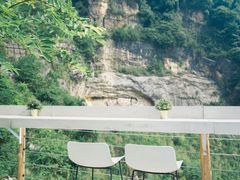 悬崖吧台-都江堰景区