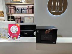 -LOL原创生活概念店(K11购物艺术中心店)