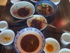 -张氏宽窄巷成都名小吃(华发新天地店)