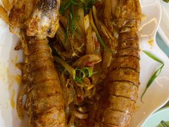 -覃记海鲜美食餐厅