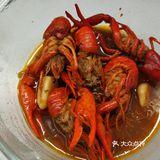 早上7.51肚子有点饿，早餐煎饺15个，喝了一杯水