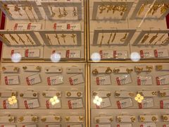 -恒一珠宝·回收黄金钻石奢侈品(灵岩南路店)