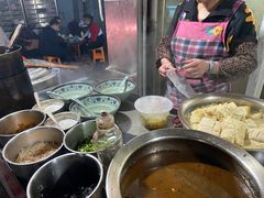 -无名氏宵夜小摊(祝家三姐妹馄饨店)