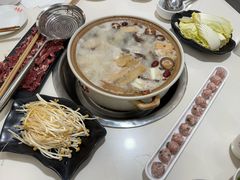 -土连锅·现熬养生汤锅(梁家巷店)