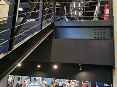 -SKECHERS 斯凯奇(上海国际时尚中心店)