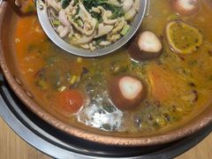 -洱火云南酸菜牛肉火锅(石景山当代商城店)