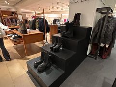 -文艺复兴百货(米兰大教堂广场店)