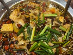 -乡土特色.冷锅鱼.牦牛肉汤锅