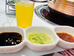 -洪氏嗨捞·广东猪肚鸡·椰子鸡火锅(西咸万象城店)