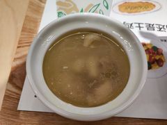 -老乡鸡(上海白玉兰广场店)