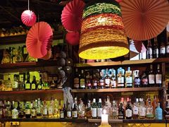 -城墙外BAR
