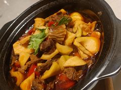 笋子烧牛肉-卞氏菜根香(航空路旗舰店)