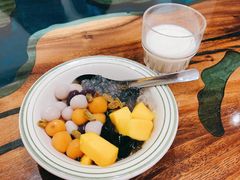 超级桃胶芋圆-堂屋糖水店(愚园店)