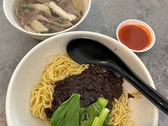 -颂记牛肉粉