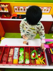 -莫莉幻想儿童乐园(青岛金茂湾店)