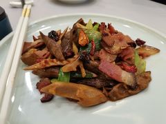腊肉炒笋尖-贵州大厦贵州厅(樱花园西街店)
