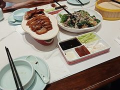 -梅利汴京烤鸭•开封豫菜地标店(东大街店)