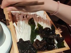 -井格重庆火锅(西直门凯德Mall店)