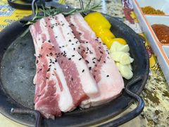 原味厚猪五花-安又胖韩国烤肉(美罗城店)