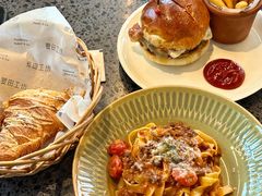 -麦田工坊(月湖店)