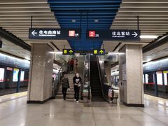 -体育场(地铁站)