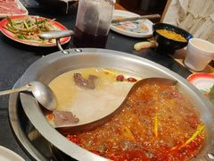 -沸炉重庆老火锅(军事博物馆店)