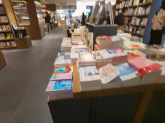 -茑屋书店(天目里店)