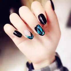 -印奈儿美甲手足护理机构