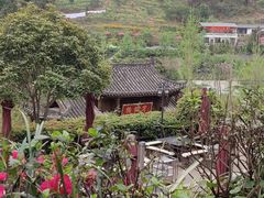 -楠柏弯休闲山庄(梨花溪店)