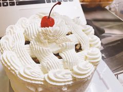 栗子鲜奶蛋糕-红宝石·鲜奶小方·海派西点房(莘庄龙之梦店)