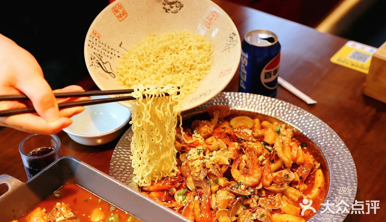 来德清吃啥？蕞好吃😋当属螺丝鸡煲‼️