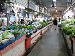 -班赞海鲜市场胖阿姨加工点