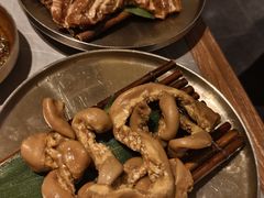 -草家酱蟹炭火烤肉店(珲春南路一店)