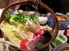 -享月汤皇·海鲜小火锅·聚会(曲江创意谷店)