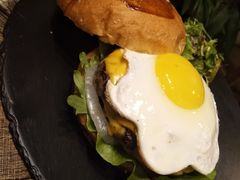 -HIGH FIVE哈福手工汉堡(桂林路店)