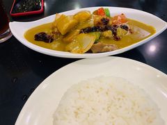 咖喱牛腩饭-源记茶餐厅(凤凰店)
