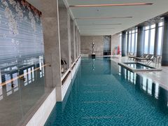 -成都华尔道夫酒店游泳池