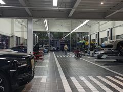 -爱车行 奥迪 奔驰 宝马 保时捷 路虎 专业 维修保养 原厂 奥迪改装升级 中心(静安店)