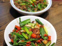 -廖师傅大蒜炒腊肉(袁家岭店)