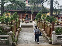 -灵岩山风景区