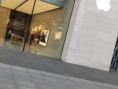 -Apple零售店(玄武湖店)