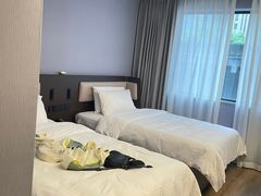 -汉庭(长沙窑岭湘雅二医院地铁站店)